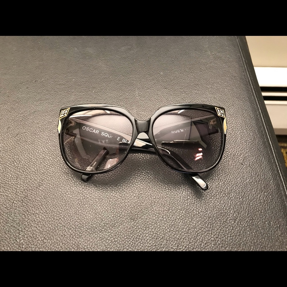 Vintage 80's Women's Sunglasses - Black